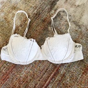 Very sexy uplift balconette